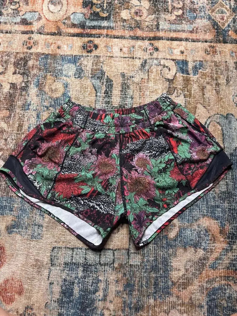 Lululemon Miami Pink Hotty Hot Shorts RARE Size 4
